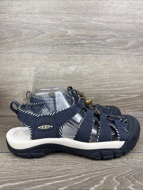 Keen Shoes - Keen Newport H2 Waterproof Navy White Pinstripe Women’s Sz 10 Hiking Sandals
